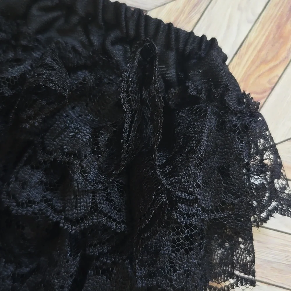 Vintage-Style Black Ruffle Lace Bloomer Baby Girl Frilly Diaper Cover Photo Prop